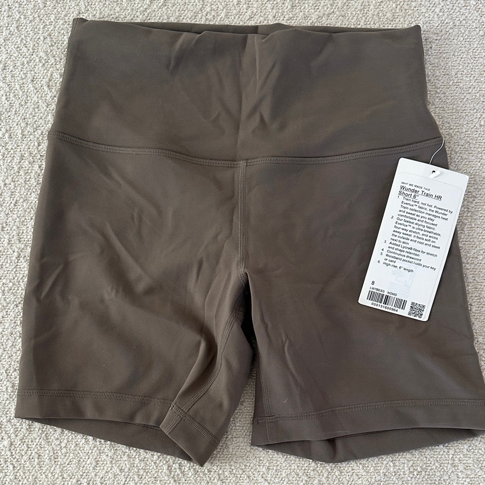 NWT Lululemon Wunder Train HR Short 6”